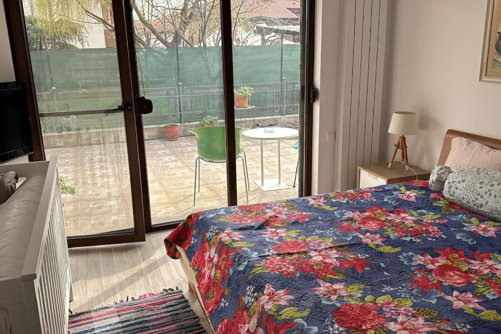 Kazanlak Large Guest House Apartment Near The Center With Full Kitchen & Dining Room, King Beds, Garden Patio, Free Parking & Self Check-In Exteriér fotografie