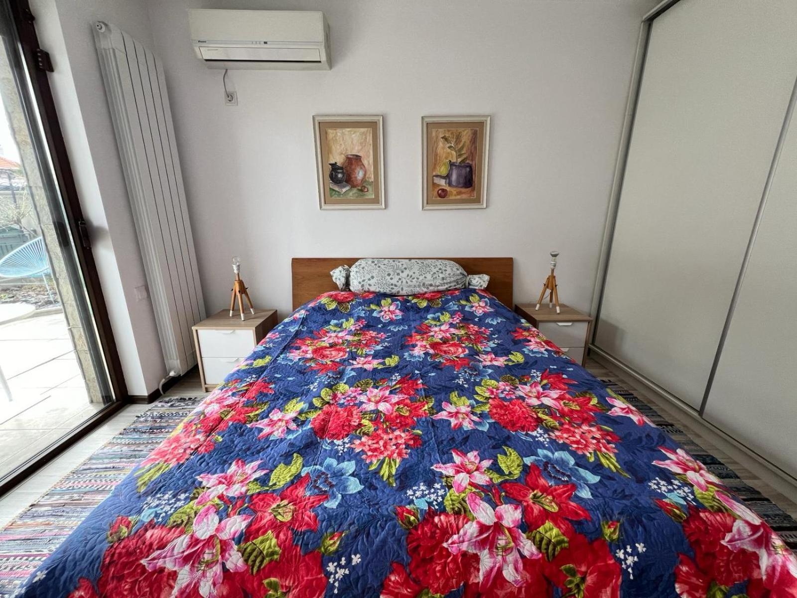 Kazanlak Large Guest House Apartment Near The Center With Full Kitchen & Dining Room, King Beds, Garden Patio, Free Parking & Self Check-In Exteriér fotografie